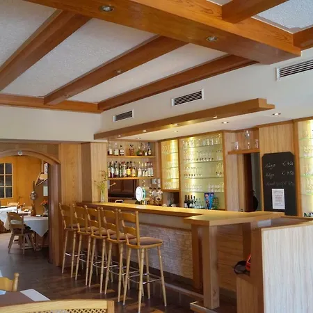 ゲストハウス Weber 3*